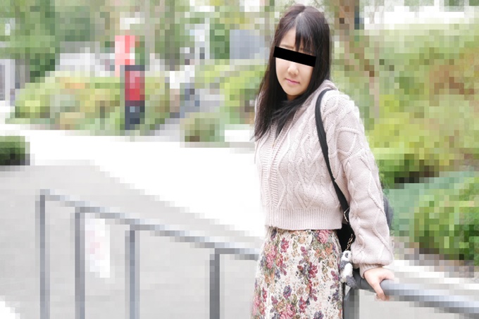首次拍摄！脱掉一个很老实的素人女儿的衣服。