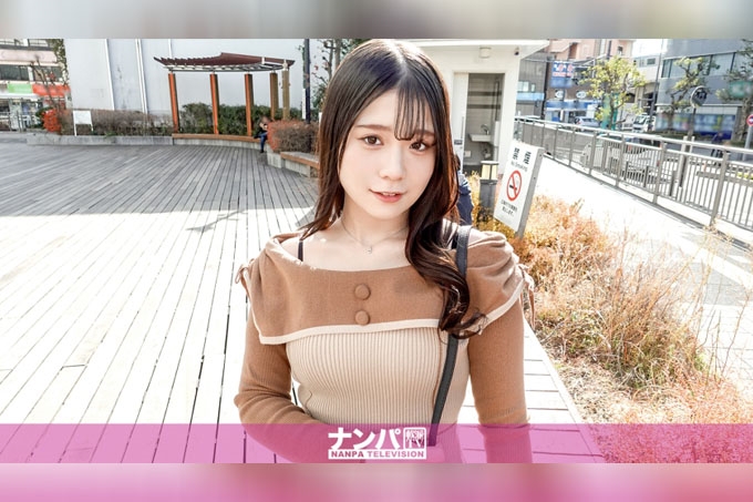 约会前在浦和站前遇到毛茸茸的女友，为了健康把她塞到裤裆里！忍不住拔出了鸡巴…