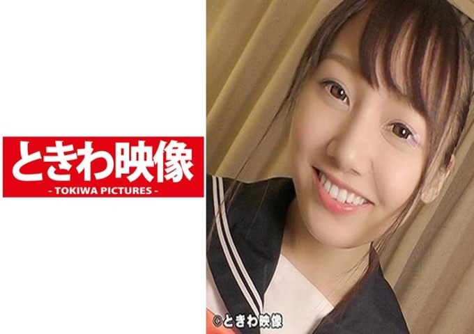 肉棒SEX派对上大量配种！适合埼玉出身制服身姿的萝莉体型美少女是教养良好的女大学生！在丑男们的现场SEX派对上！前作是穿着便服登场的，这次很期待cosplay制服。虽然她2、3年前也穿着制服做过色情的事情，但回想起那个时候就觉得很害羞。