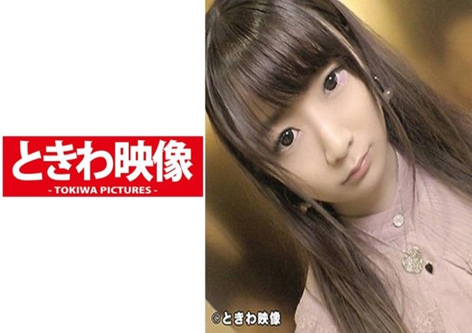某有名的音乐大学生是清秀系的美少女!被小鸡鸡中出了!某有名的音乐大学生是清秀系白皙迷你系的美少女!在饭店被来回舔小肉棒,晒着色情脸!在艺术系的学生生活好像有很多困难,只靠打工是无法维持的。