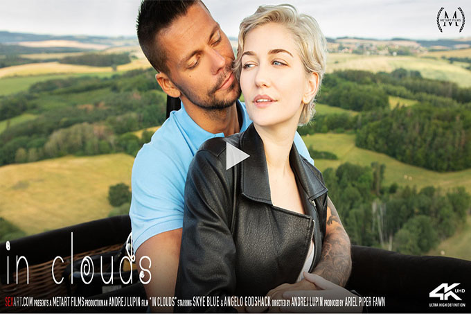 随着安德烈·卢平的情色电影“云中”的开始