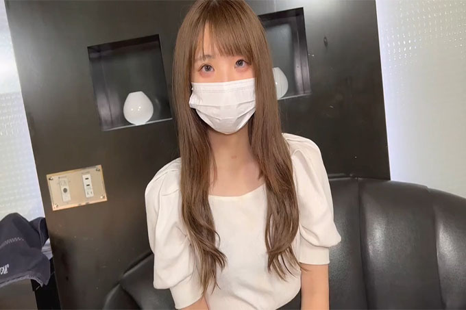 [FC2] 蛮苗条的文科女生，美腰美臀。射精射到缠绕的小剃光猫