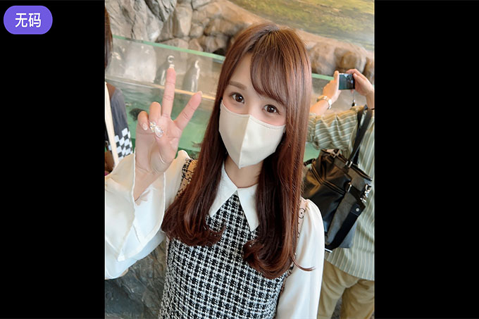 [FC2] 首次拍摄/登场！元气满满的萌萌哒小幼儿园老师！撕开连裤袜，将精液射在阴道内和粉红色乳头的最小身体上！