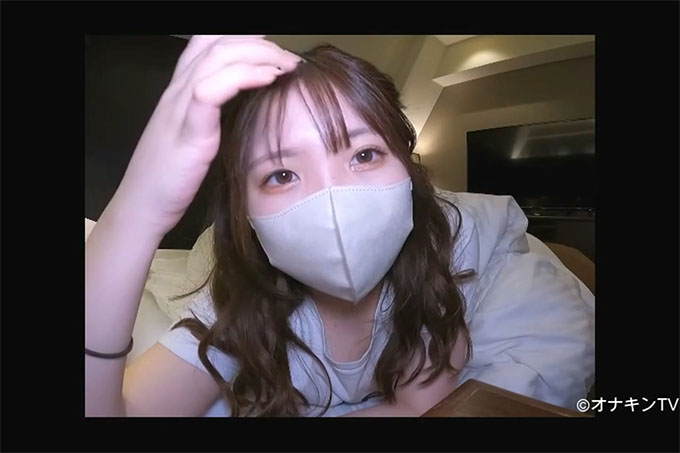 【FC2】第2部作品，与人气娃娃脸G罩杯女大学生乱搞。它正处于提升的边缘，有龟头攻击和他妈的。我对传教士的姿势和振动器攻击感到疯狂。