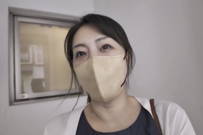 [FC2] 当她高潮时，她说：“对不起，我已经出来了吗♡”不忠的妻子可以用别人的鸡巴尽情高潮。