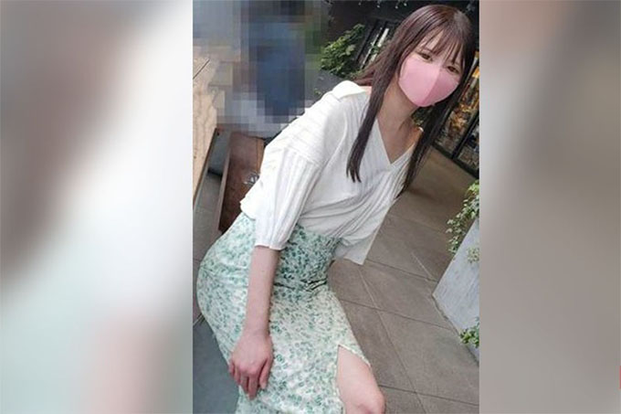 限100个【未经审查】与三心二意的美发师初次约会，连续阴道射精