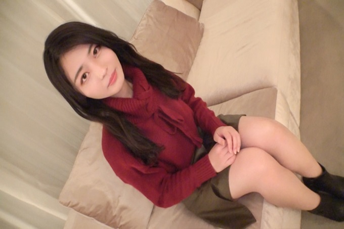 在网上AV应募→AV体验摄影 1422 【首次拍摄】【毕业第1年】【荡漾的眼睛】在办公区做接待小姐，是社会人第1年的朴素系女子。渐渐漏出来的纯朴的美声…