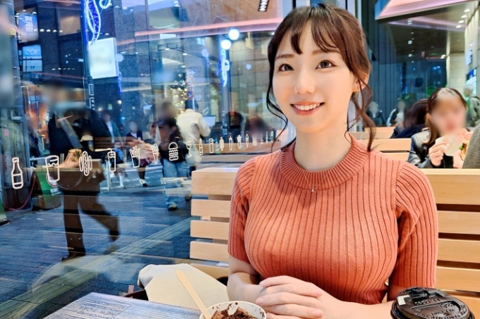 【友善活跃的JD】笑容可爱的娃娃脸大学生登场！ “我也喜欢玩玩具。