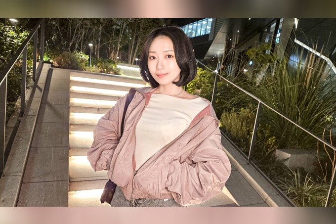 “光是想到有人在看着我,我就浑身湿透。我被拍得越多,身体的反应就越强烈。伊藤,22岁,理发师