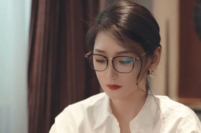 最新超人气女神小江疏影