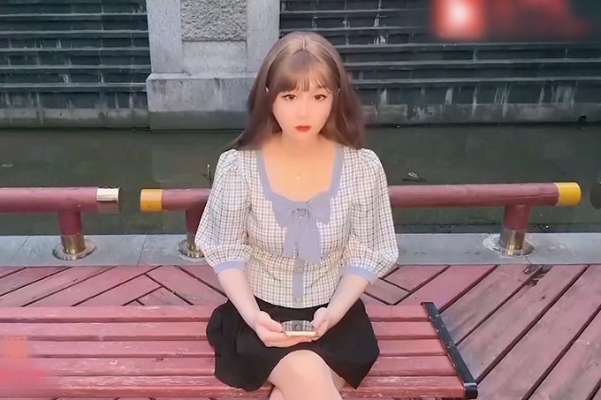 诱骗清纯学生妹下海拍片